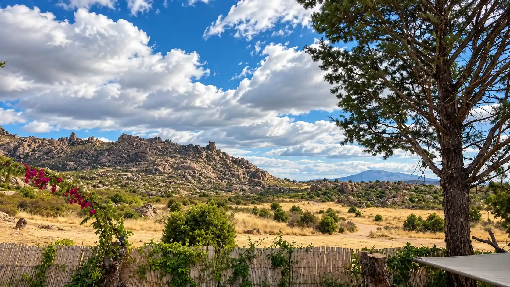 Paisaje rocoso de la sierra de Manzanares El Real